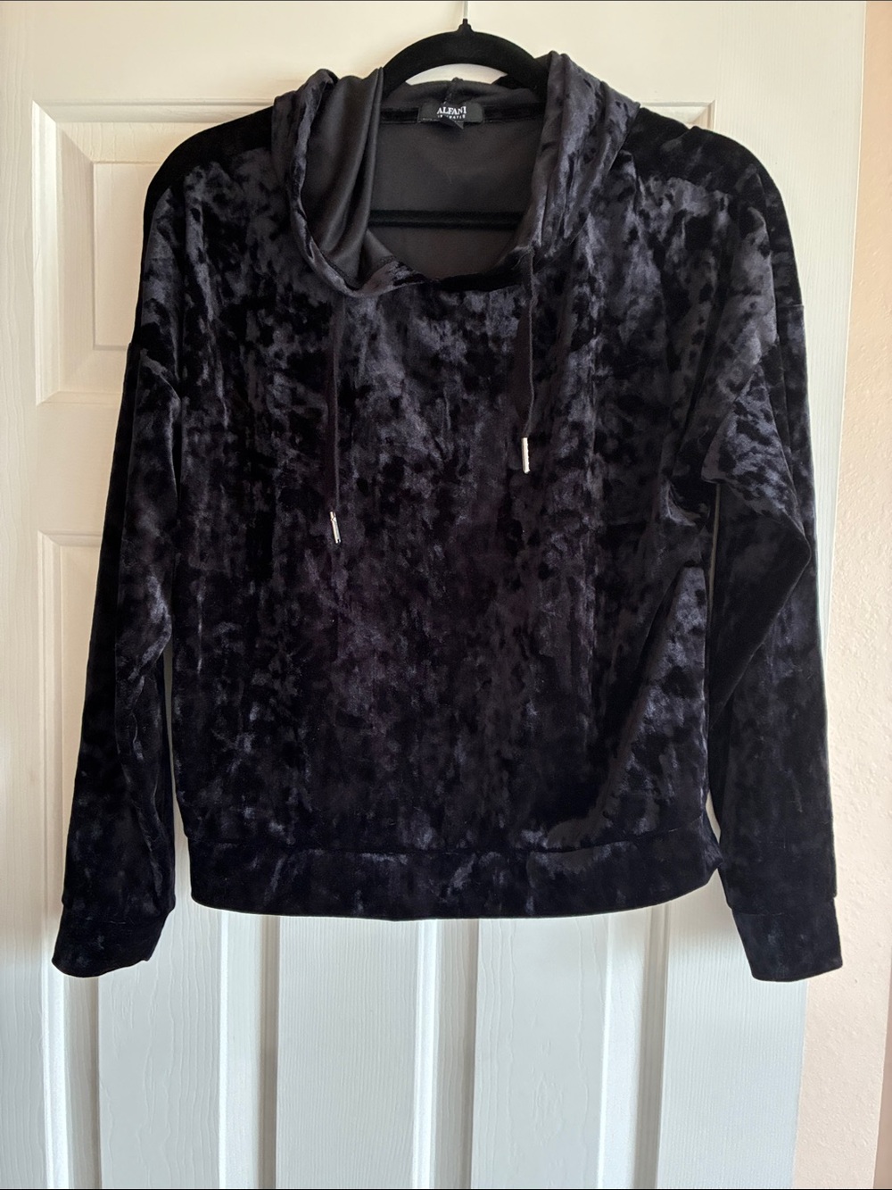 Alfani Black sleep Hoodie Crushed Velvet Size Small